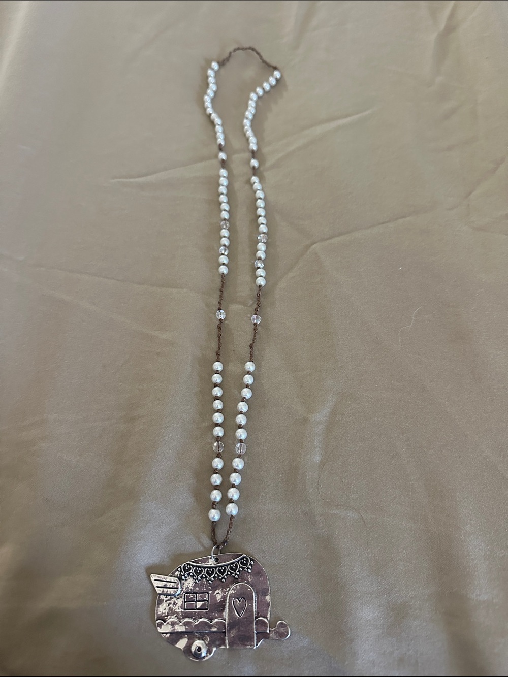 **BUNDLE 3 ITEMS FOR $10!!!     Pearl Beaded Caravan Pendant Necklace